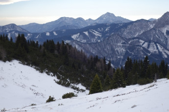 Steiner Alpen, Storži-Gruppe im Westen, mit den Gipfeln Storži, (2.132m) und Tolsti Vrh, (1.715 m)