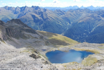 Oberseitsee (2.576m) li. Hochleitenspitze (2.077m), 2.li. Deggenhorn (2.946m) 3.li Rote Spitze (2.956m) 4.li. Weisse Spitze (2.962m)