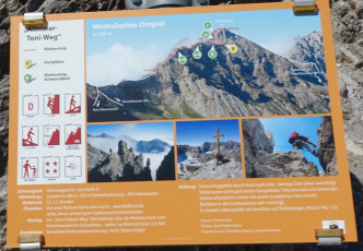 Westlich vom Zochenpass beginnt der Toni Allmaier Klettersteig zum Gipfel der Weittalspitze