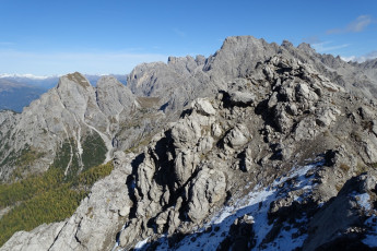 Lienzer Dolomiten im Hintergrund Hohe Tauern
